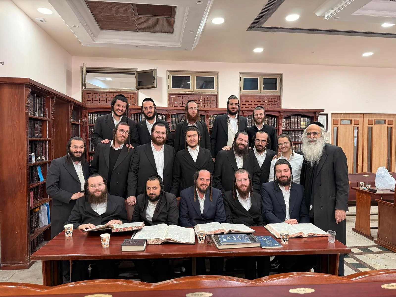 Yungeleit learning at Chasdei Dovid Horaah, Beitar Illit